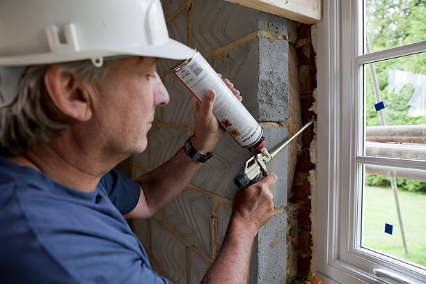 Best Spray Foam Insulation  in St Francis, WI